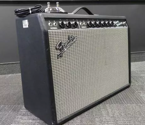 Fender - 021-7400-000 2